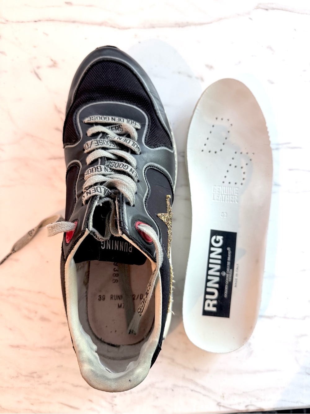 Golden Goose Running Sole size 39 black leather with gold glitter star - Picture 5 of 10
